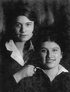 Маленькая девочка из "Метрополя" Маленькая девочка из "Метрополя"