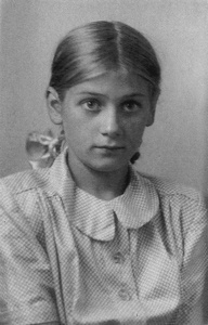 Маленькая девочка из "Метрополя" Маленькая девочка из "Метрополя"