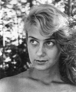 Маленькая девочка из "Метрополя" Маленькая девочка из "Метрополя"