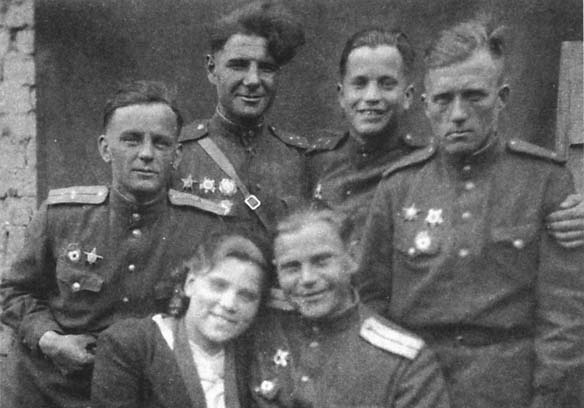 Дневник самоходчика. Боевой путь механика-водителя ИСУ-152. 1942-1945 Дневник самоходчика. Боевой путь механика-водителя ИСУ-152. 1942-1945