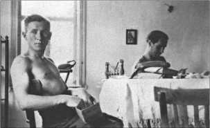 "Тигры" в снегу. Мемуары танкового аса "Тигры" в снегу. Мемуары танкового аса