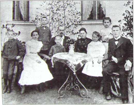 Рихард Зорге. Джеймс Бонд советской разведки Рихард Зорге. Джеймс Бонд советской разведки