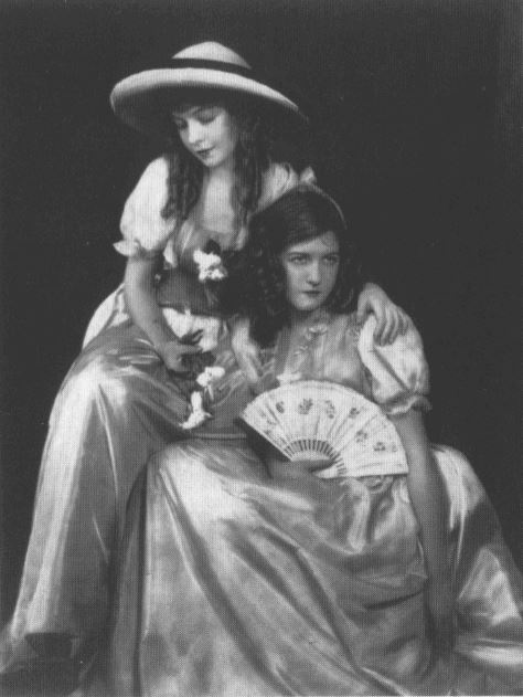 Моя жизнь с Чаплином. Интимные воспоминания Моя жизнь с Чаплином. Интимные воспоминания