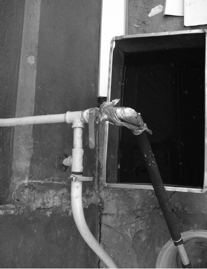 Обустройство и ремонт дома быстро и дешево. Коммуникации и интерьер своими руками всего за 2 месяца Обустройство и ремонт дома быстро и дешево. Коммуникации и интерьер своими руками всего за 2 месяца