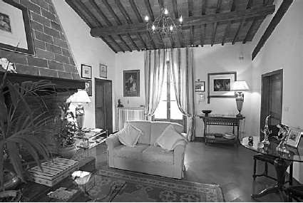 Обустройство и ремонт дома быстро и дешево. Коммуникации и интерьер своими руками всего за 2 месяца Обустройство и ремонт дома быстро и дешево. Коммуникации и интерьер своими руками всего за 2 месяца