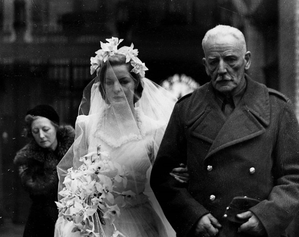 Представьте 6 девочек Представьте 6 девочек