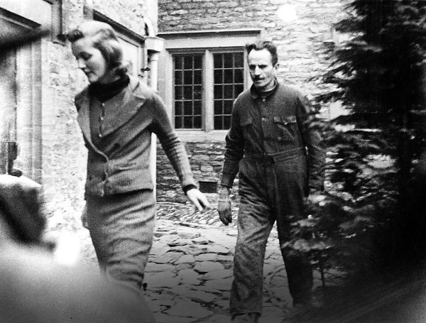 Представьте 6 девочек Представьте 6 девочек