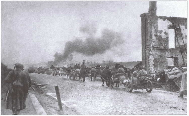 В боях за Ельню. Первые шаги к победе