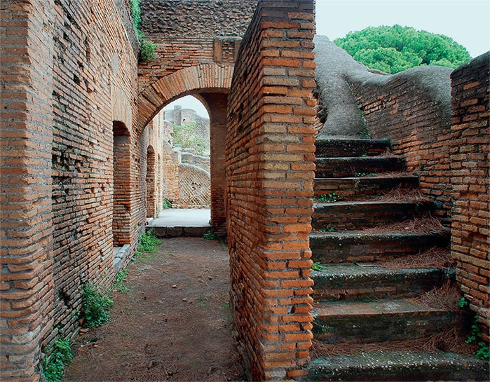 Один день в древнем Риме. Повседневная жизнь, тайны и курьезы Один день в древнем Риме. Повседневная жизнь, тайны и курьезы
