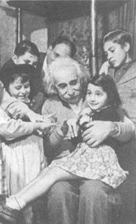 Пространство - это вопрос времени. Эйнштейн. Теория относительности Пространство - это вопрос времени. Эйнштейн. Теория относительности