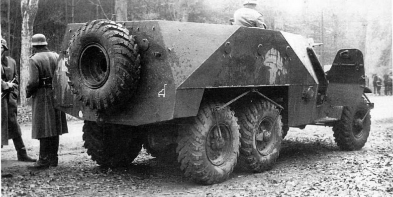 Бронетранспортер БТР-152 Бронетранспортер БТР-152