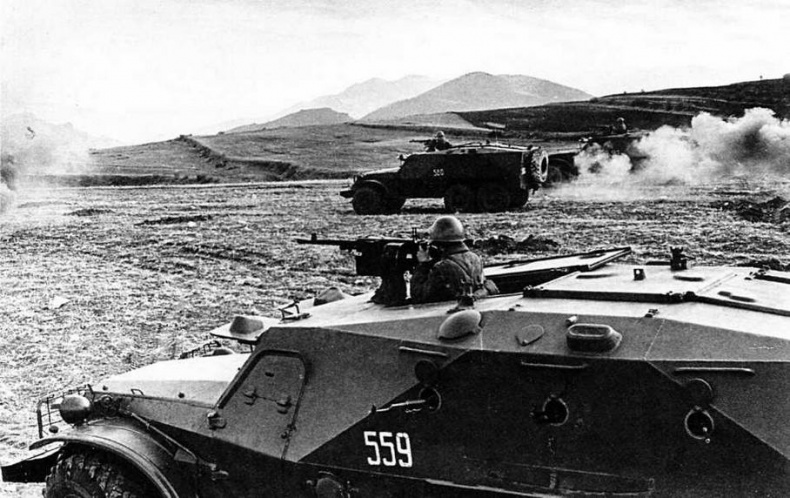 Бронетранспортер БТР-152 Бронетранспортер БТР-152