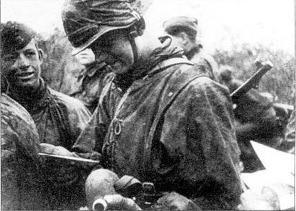 У стен Берлина У стен Берлина