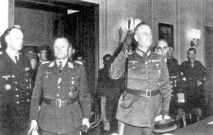 У стен Берлина У стен Берлина