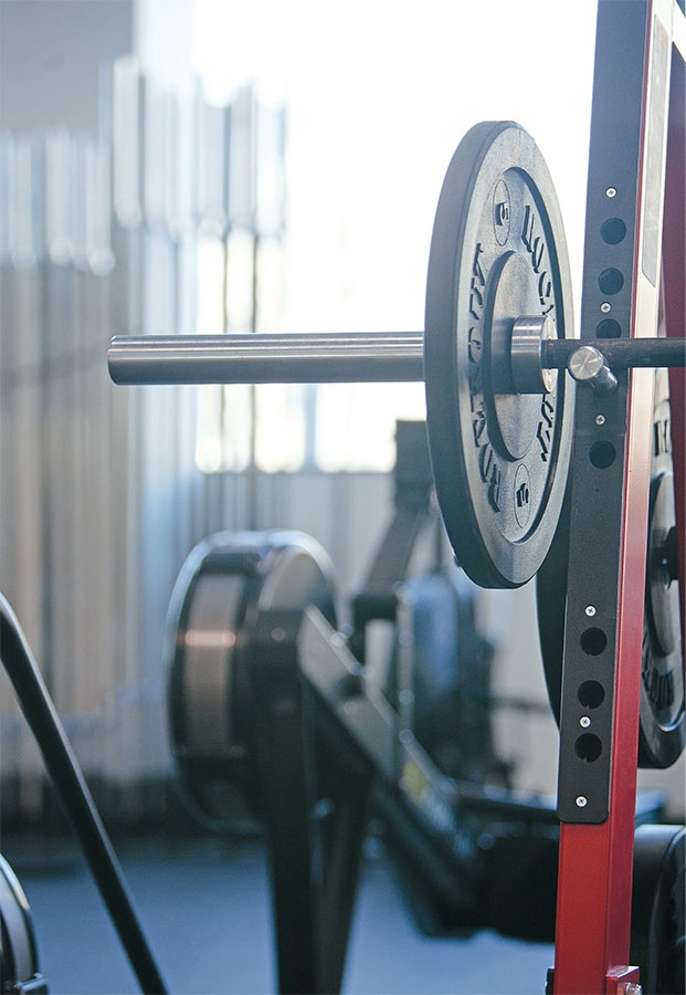 Хватит ЖРАТЬ! и лениться. 50 интенсивных тренировок от тренера программы "Свадебный размер"