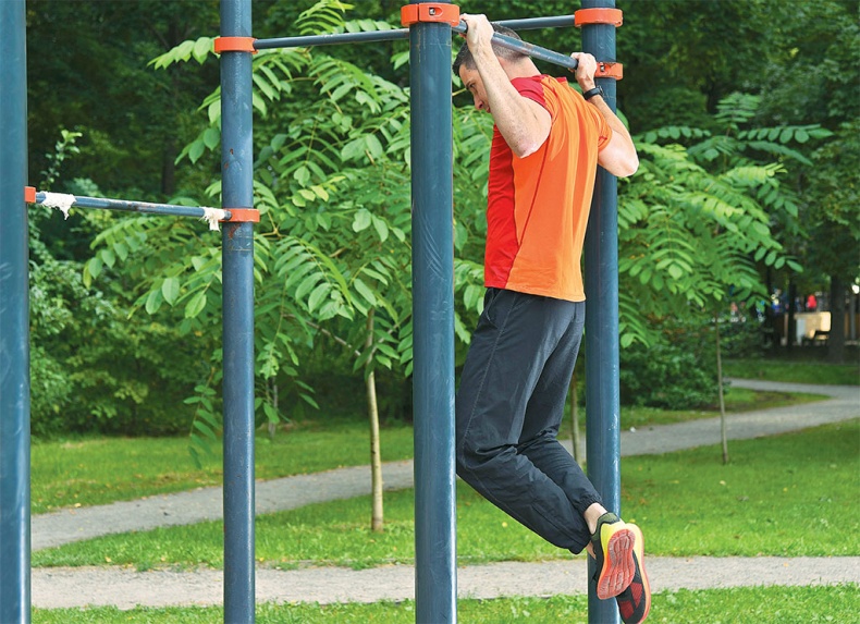 Хватит ЖРАТЬ! и лениться. 50 интенсивных тренировок от тренера программы "Свадебный размер"