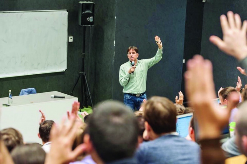 Бизнес - это страсть. Идем вперед! 35 принципов от топ-менеджера Оzоn.ru