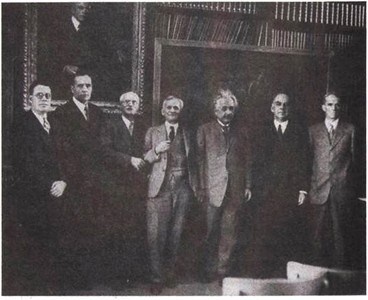 Эволюция Вселенной и происхождение жизни