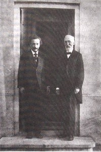 Эволюция Вселенной и происхождение жизни