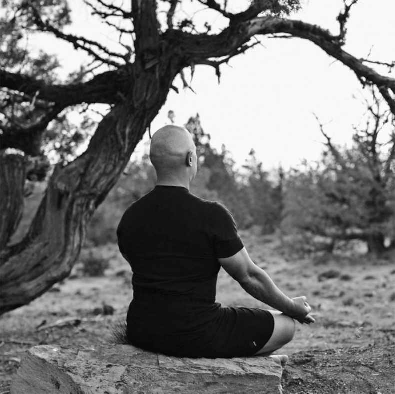 Путь йога. 365 советов по развитию осознанности и сострадания в повседневной жизни Путь йога. 365 советов по развитию осознанности и сострадания в повседневной жизни