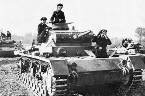 Panzer III: Стальной символ блицкрига Panzer III: Стальной символ блицкрига