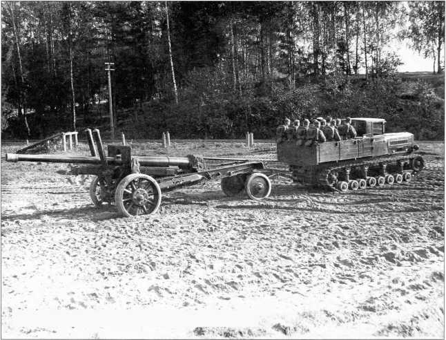 Артиллерийский тягач "Коминтерн". На службе у бога войны Артиллерийский тягач "Коминтерн". На службе у бога войны