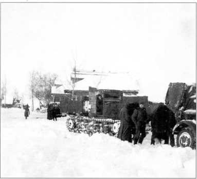 Артиллерийский тягач "Коминтерн". На службе у бога войны Артиллерийский тягач "Коминтерн". На службе у бога войны
