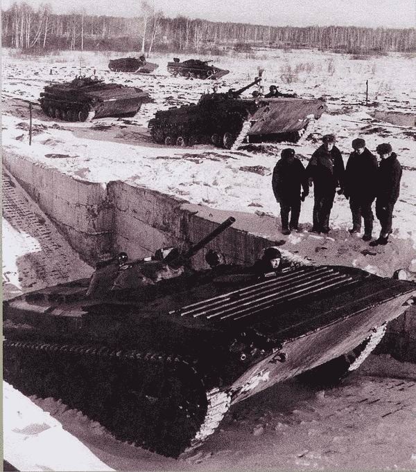 Боевые машины пехоты БМП-1, БМП-2 и БМП-3: «Братская могила пехоты» или супероружие