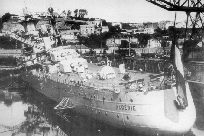 Тяжелый крейсер “Алжир" (1930-1942)