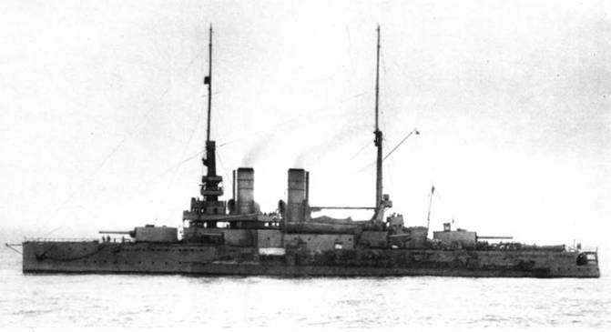 Эскадренный броненосец “Ростислав”. (1893-1920 гг.) Эскадренный броненосец “Ростислав”. (1893-1920 гг.)