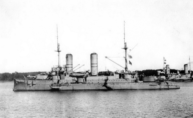 "Слава". Последний броненосец эпохи доцусимского судостроения. (1901-1917) "Слава". Последний броненосец эпохи доцусимского судостроения. (1901-1917)