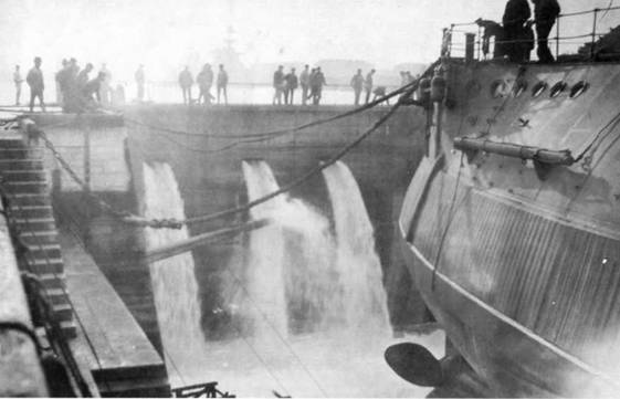 "Слава". Последний броненосец эпохи доцусимского судостроения. (1901-1917)