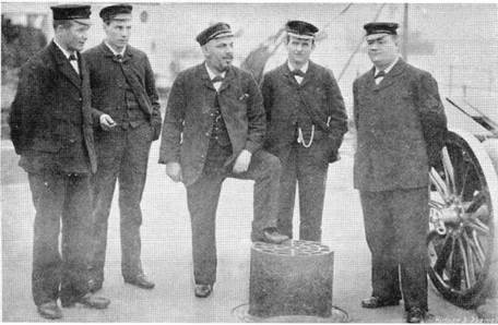 Броненосцы типов “Центурион”, “Ринаун” и “Трайомф”. 1890-1920 гг. Броненосцы типов “Центурион”, “Ринаун” и “Трайомф”. 1890-1920 гг.