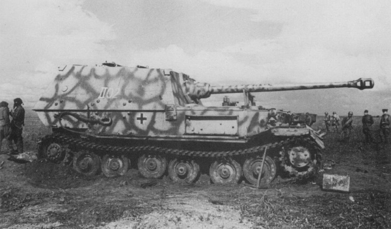 «Ягдтигр» самый большой истребитель танков