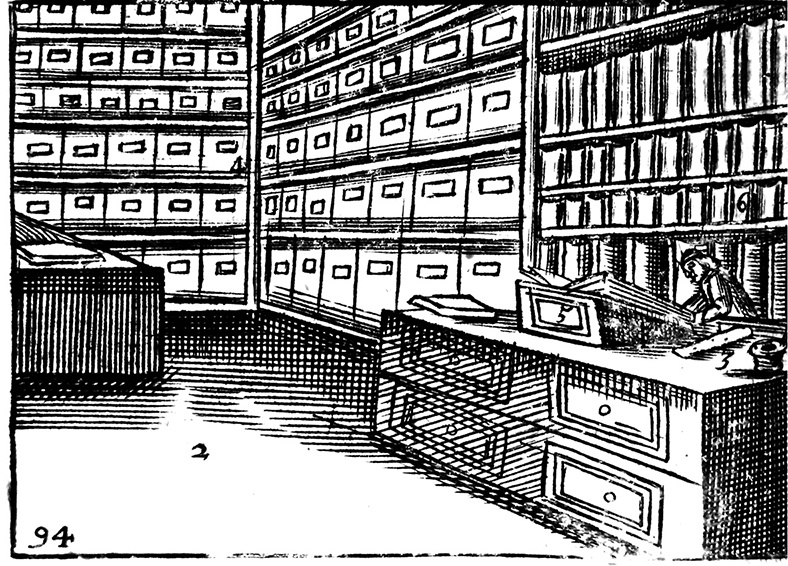 Книга на книжной полке