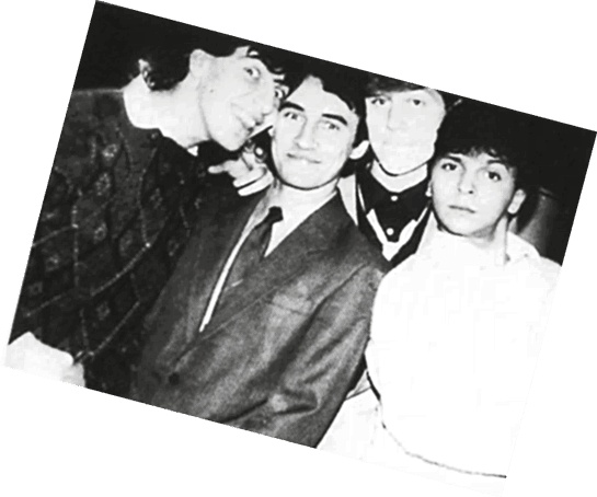 Квартет Я. Как создавался самый смешной театр страны Квартет Я. Как создавался самый смешной театр страны